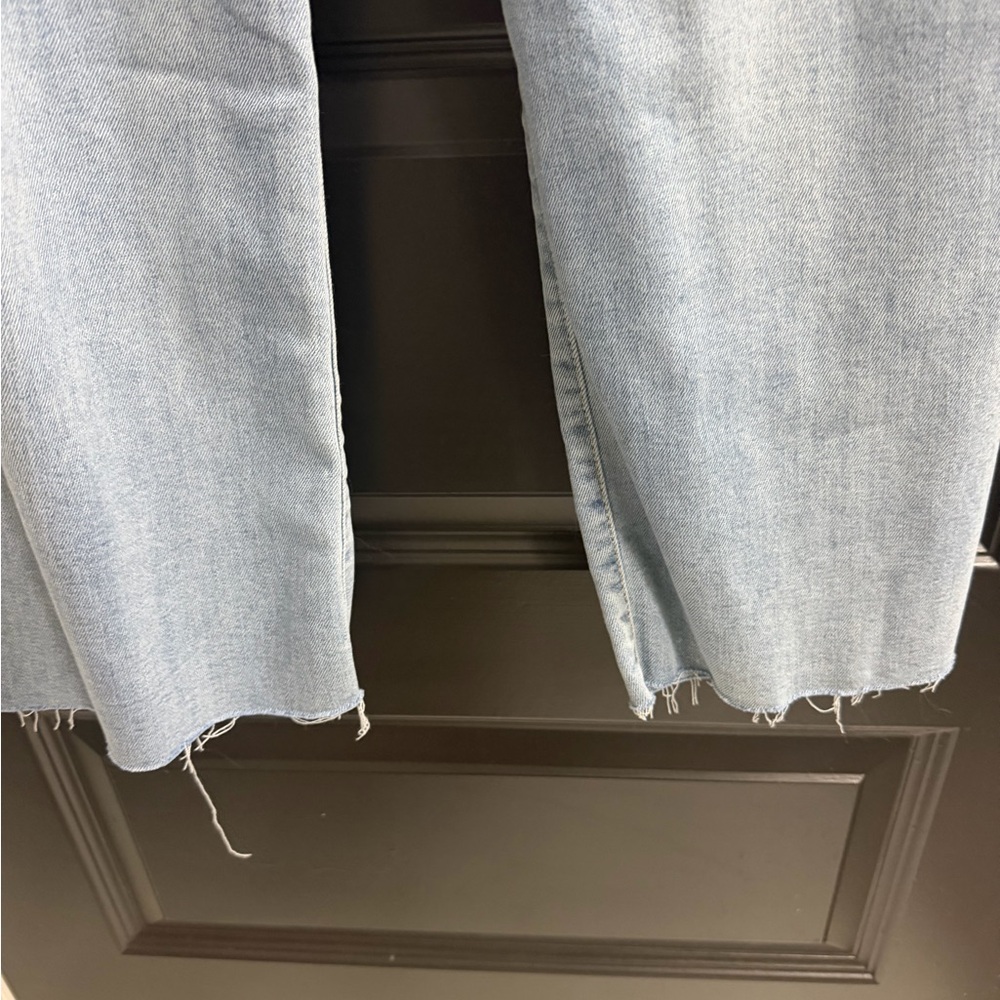 Light Wash Straight Leg Jeans – Size 6 – Raw Hem – Distressed Knees - Picture 8 of 9